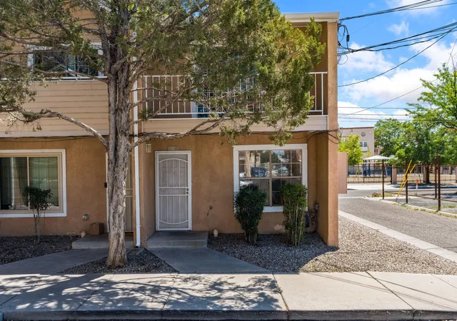 2nd image of 700 Fruit Ave Nw #APT H, Albuquerque, NM 87102 | MLS# 1108191