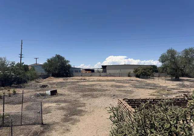 2nd image of 1315 15th St Nw, Albuquerque, NM 87104 | MLS# 1108194