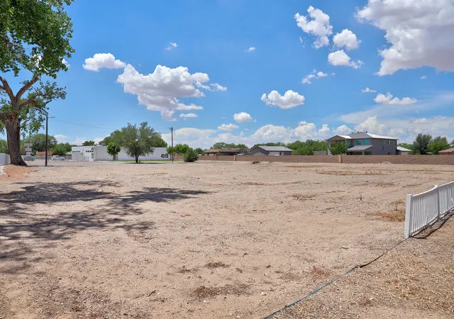 Photo 3 of Sale Pending at 4509 Isleta Blvd Sw, Albuquerque, NM 87105 | MLS# 1108235 | Listing updated on 2026-08-07