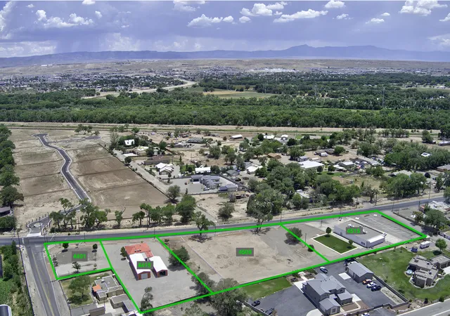 Photo 4 of Sale Pending at 4509 Isleta Blvd Sw, Albuquerque, NM 87105 | MLS# 1108235 | Listing updated on 2026-08-07