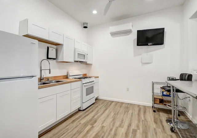 Photo 3 of Sale Pending at 4415 Isleta Blvd Sw, Albuquerque, NM 87105 | MLS# 1108238 | Listing updated on 2026-08-07