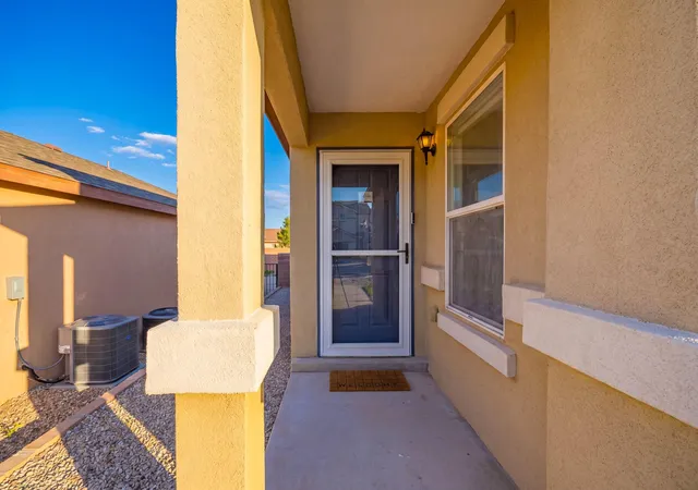 4th image of 10832 Gentry Ln Sw, Albuquerque, NM 87121 | MLS# 1108244
