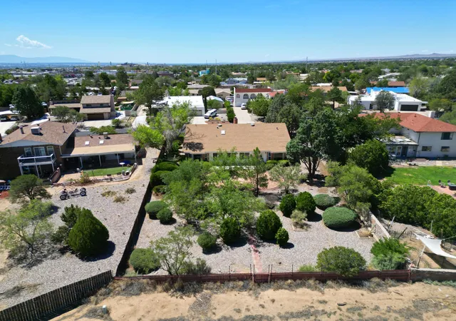5th image of 3907 Saint Andrews Dr Se, Rio Rancho, NM 87124 | MLS# 1108259