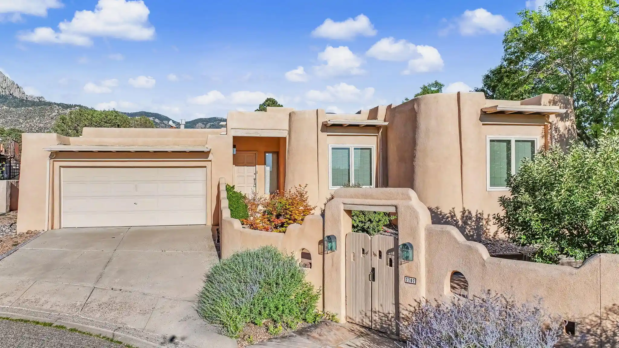 Photo 1 of Single family home for sale at 7707 Cedar Cyn Pl Ne, Albuquerque, NM 87122 | MLS# 1108279 | Listing updated on 2026-10-21
