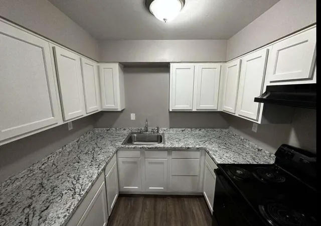 Photo 4 of House for sale at 308 Charleston St NE, Albuquerque, NM 87108 | MLS# 1108328 | Listing updated on 2026-08-10