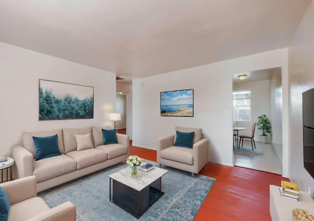 Photo 4 of House for sale at 1033 Louisiana Blvd SE, Albuquerque, NM 87108 | MLS# 1108338 | Listing updated on 2026-09-29