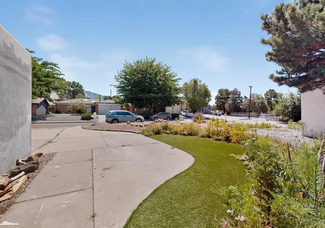 Photo 4 of Single family home for sale at 1709 Kirby St NE, Albuquerque, NM 87112 | MLS# 1108305 | Listing updated on 2026-08-24