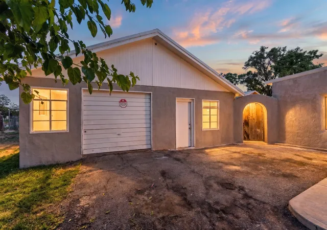 Photo 3 of Single family home for sale at 915 N Gabaldon Rd, Belen, NM 87002 | MLS# 1108354 | Listing updated on 2026-08-17