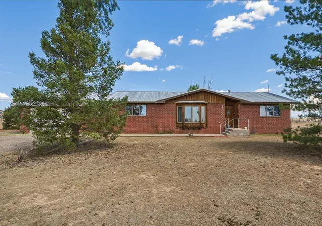Photo 1 of Sale Pending at 155 Rabbit Run Ct, Moriarty, NM 87035 | MLS# 1108370 | Listing updated on 2026-08-29