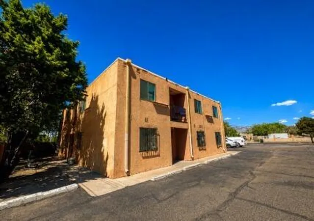 Photo 2 of Multi family home for sale at 609 Mesilla St Se, Albuquerque, NM 87108 | MLS# 1108384 | Listing updated on 2026-08-04