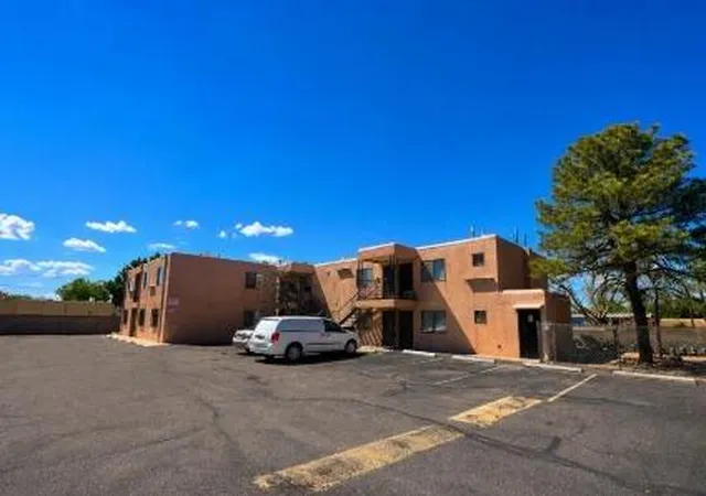 Photo 3 of Multi family home for sale at 609 Mesilla St Se, Albuquerque, NM 87108 | MLS# 1108384 | Listing updated on 2026-08-04