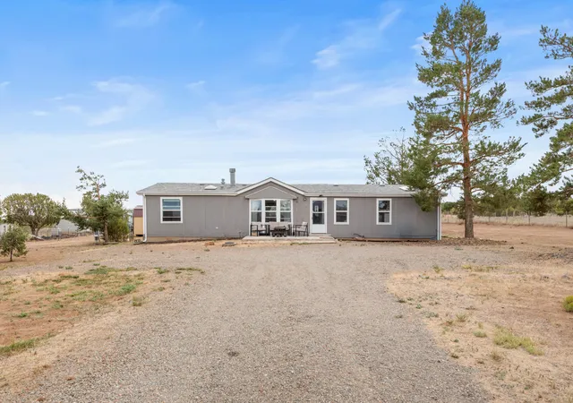 Photo 2 of Manufactured home for sale at 98 Mustang Rd, Edgewood, NM 87015 | MLS# 1108388 | Listing updated on 2026-08-11