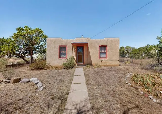 Photo 2 of Single family home for sale at 401 N Corbett Ave, Mountainair, NM 87036 | MLS# 1108420 | Listing updated on 2026-08-07