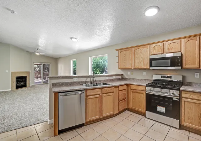Photo 3 of Sale Pending at 1440 Reynosa Loop Se, Rio Rancho, NM 87124 | MLS# 1108425 | Listing updated on 2026-08-13