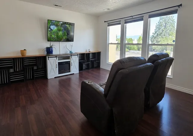 Photo 4 of Sale Pending at 3705 35th Circle SE, Rio Rancho, NM 87124 | MLS# 1108449 | Listing updated on 2026-08-26