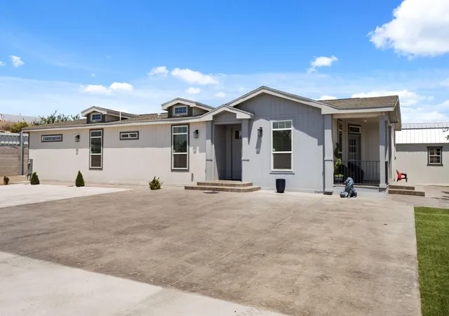 Photo 1 of Manufactured home for sale at 3447 Blake Rd Sw, Albuquerque, NM 87105 | MLS# 1108491 | Listing updated on 2026-08-14