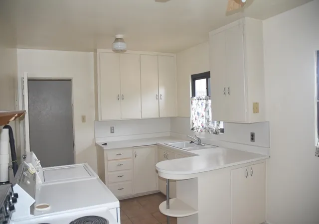 Photo 4 of House for sale at 4013 Thaxton Ave SE, Albuquerque, NM 87108 | MLS# 1108496 | Listing updated on 2026-08-27