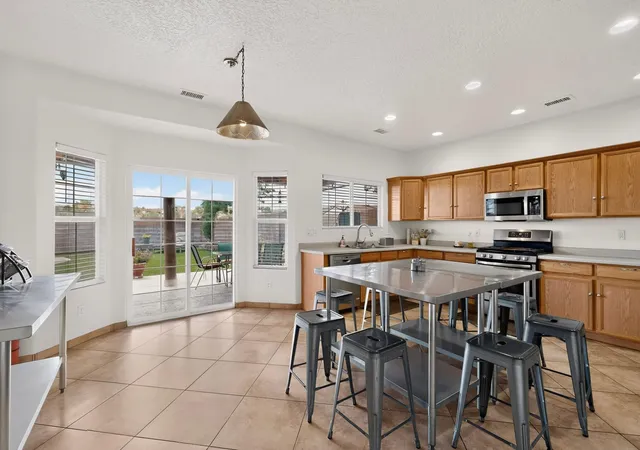Photo 4 of Single family home for sale at 6512 Hurley Ct NE, Rio Rancho, NM 87144 | MLS# 1108497 | Listing updated on 2026-08-04