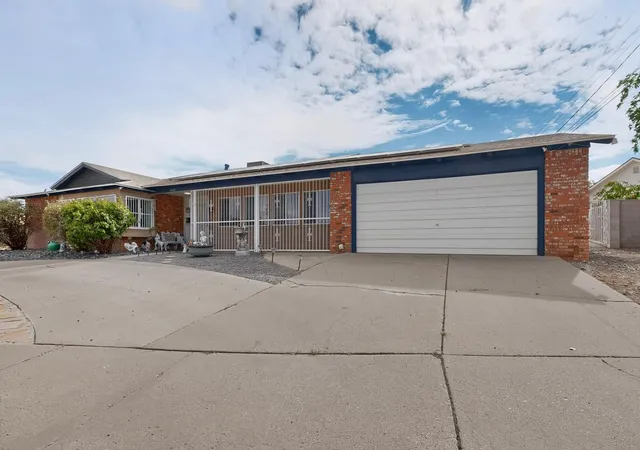 Photo 3 of Sale Pending at 8903 Hannett Ave Ne, Albuquerque, NM 87112 | MLS# 1108534 | Listing updated on 2026-08-18