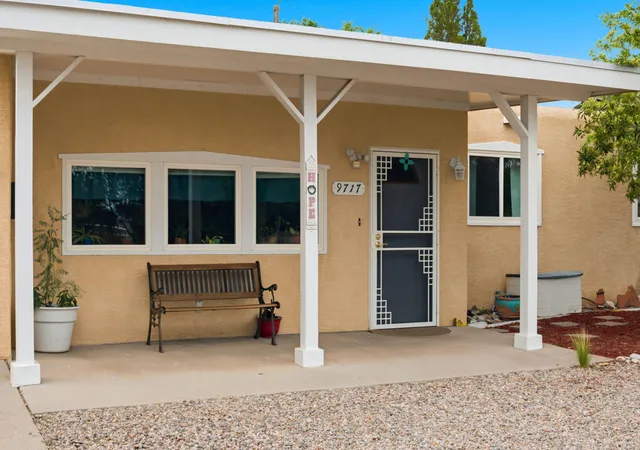 Photo 4 of Sale Pending at 9717 Snowheights Blvd NE, Albuquerque, NM 87112 | MLS# 1108543 | Listing updated on 2026-08-18