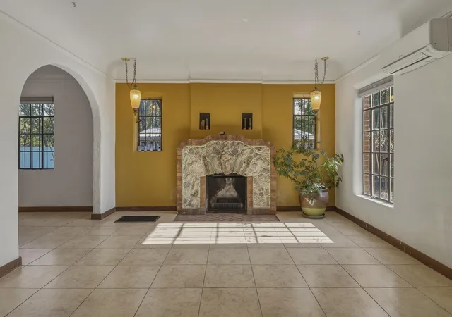 Photo 3 of Sale Pending at 613 Isleta Blvd Sw, Albuquerque, NM 87105 | MLS# 1108613 | Listing updated on 2026-08-16