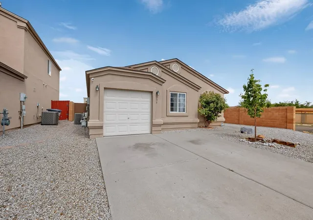 Photo 2 of Sale Pending at 736 Torretta Dr Sw, Albuquerque, NM 87121 | MLS# 1108629 | Listing updated on 2026-09-01