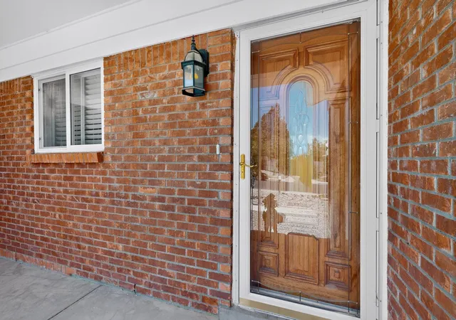 Photo 4 of Sale Pending at 11420 Manitoba Dr NE, Albuquerque, NM 87111 | MLS# 1108645 | Listing updated on 2026-08-17