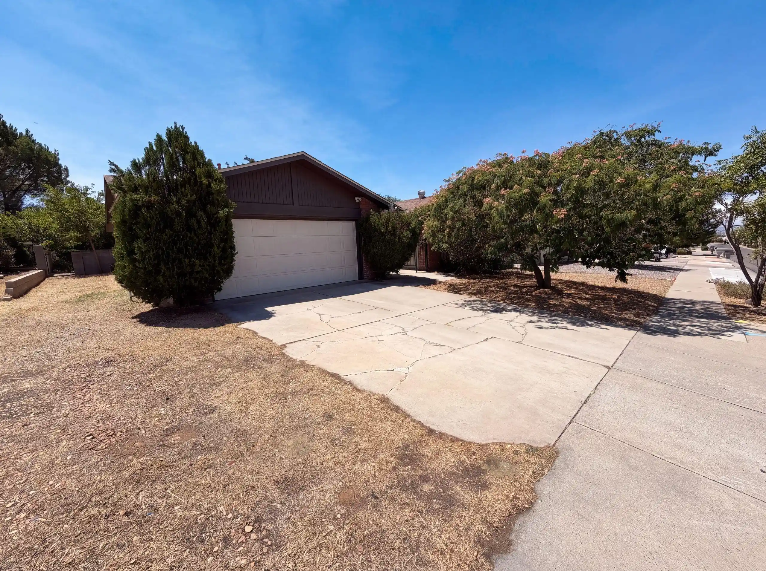 Photo 1 of Single family home for sale at 6908 Welton Dr Ne, Albuquerque, NM 87109 | MLS# 1108653 | Listing updated on 2026-10-23