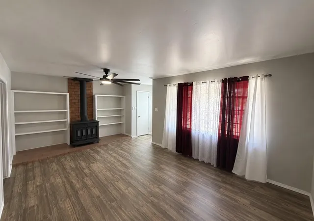 Photo 4 of Single family home for sale at 3213 Ortiz Dr NE, Albuquerque, NM 87110 | MLS# 1108733 | Listing updated on 2026-08-22