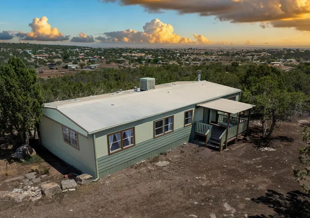 Photo 1 of Manufactured home for sale at 197 Skyline Dr, Edgewood, NM 87015 | MLS# 1108771 | Listing updated on 2026-09-01