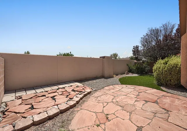 Photo 3 of Sale Pending at 7632 Via Cometa SW, Albuquerque, NM 87121 | MLS# 1108823 | Listing updated on 2026-08-17