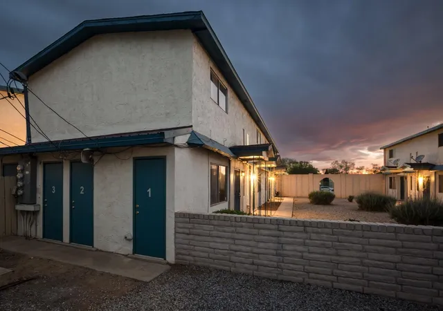 Photo 3 of Multi family home for sale at 808 Ortiz Dr Se, Albuquerque, NM 87108 | MLS# 1108861 | Listing updated on 2026-08-10