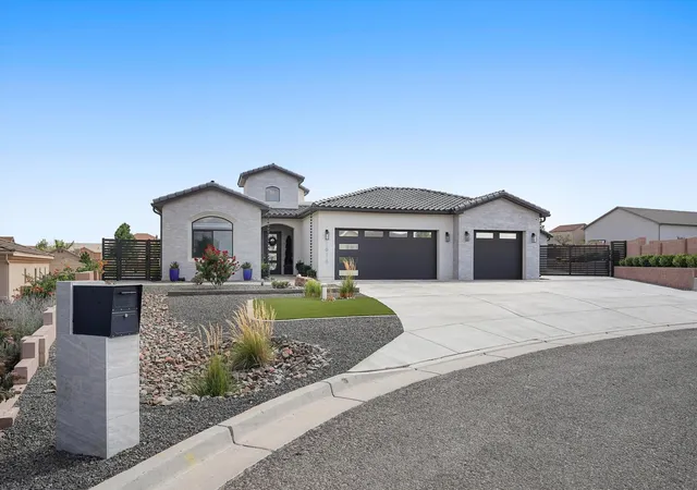 Photo 3 of Sale Pending at 1616 23rd Avenue Se, Rio Rancho, NM 87124 | MLS# 1108874 | Listing updated on 2026-08-10