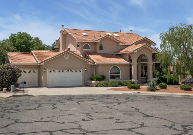 Photo 1 of Sale Pending at 8900 Corona Ave Ne, Albuquerque, NM 87122 | MLS# 1108882 | Listing updated on 2026-08-17
