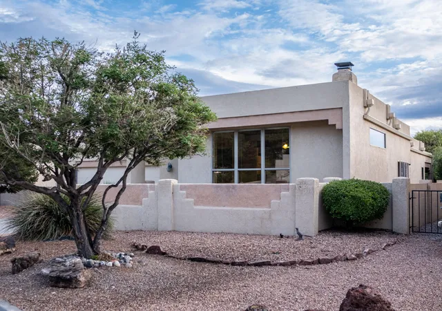 Photo 2 of Single family home for sale at 12605 Colony Pl Ne, Albuquerque, NM 87122 | MLS# 1108953 | Listing updated on 2026-08-12