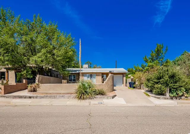 Photo 1 of Single family home for sale at 515 Graceland Dr Se, Albuquerque, NM 87108 | MLS# 1108968 | Listing updated on 2026-08-24