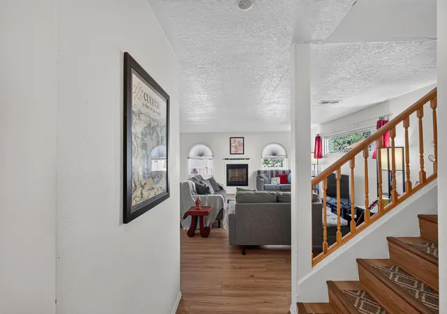 Photo 3 of Sale Pending at 5409 Colleens Way NE, Albuquerque, NM 87111 | MLS# 1108970 | Listing updated on 2026-08-22