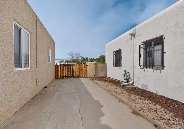 Photo 2 of Single family home for sale at 5417 Granite Ave NE, Albuquerque, NM 87110 | MLS# 1108991 | Listing updated on 2026-08-21
