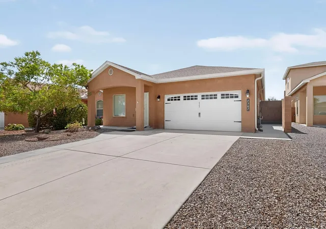 Photo 3 of Single family home for sale at 2367 Firewheel Ave Sw, Los Lunas, NM 87031 | MLS# 1109025 | Listing updated on 2026-08-29