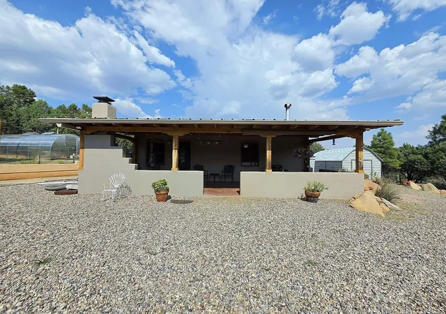 Photo 1 of Sale Pending at 39 Meikle Rd, Tijeras, NM 87059 | MLS# 1109040 | Listing updated on 2026-08-21