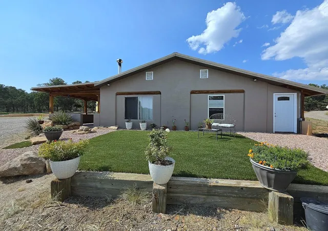 Photo 2 of Sale Pending at 39 Meikle Rd, Tijeras, NM 87059 | MLS# 1109040 | Listing updated on 2026-08-21