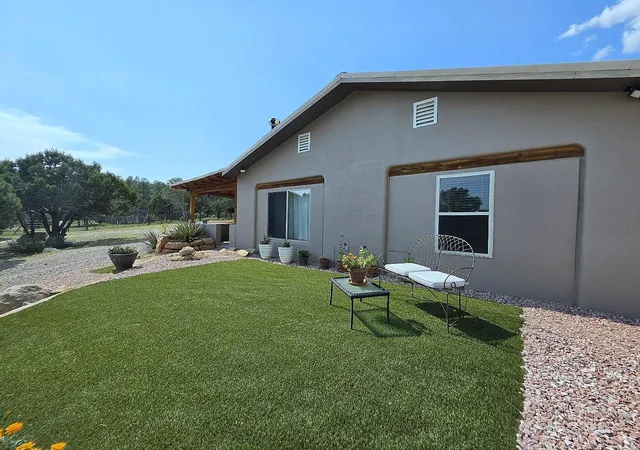 Photo 3 of Sale Pending at 39 Meikle Rd, Tijeras, NM 87059 | MLS# 1109040 | Listing updated on 2026-08-21