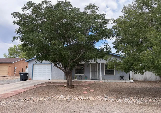 Photo 2 of Sale Pending at 6 Habitat Way, Los Lunas, NM 87031 | MLS# 1109029 | Listing updated on 2026-08-16