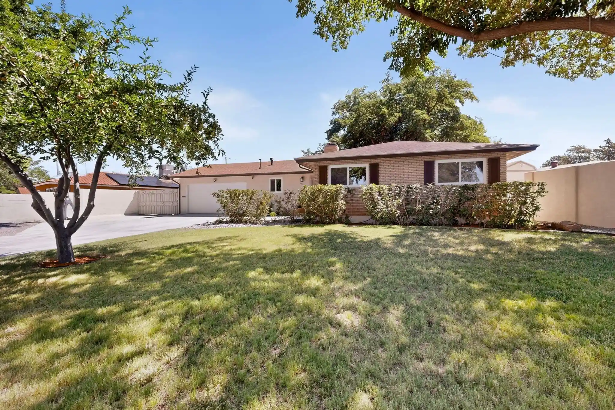 Photo 1 of Sale Pending at 6317 Mossman Pl Ne, Albuquerque, NM 87110 | MLS# 1109042 | Listing updated on 2026-10-21