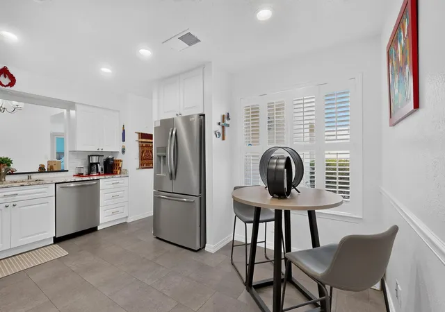 Photo 3 of Sale Pending at 10330 Camino Del Oso NE, Albuquerque, NM 87111 | MLS# 1109046 | Listing updated on 2026-08-18