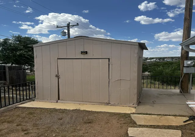 Photo 4 of Manufactured home for sale at 825 Corona Ave, Santa Rosa, NM 88435 | MLS# 1109079 | Listing updated on 2026-08-15