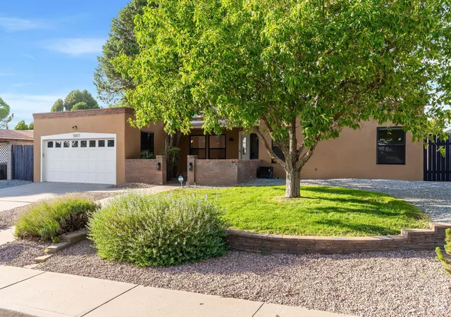 Photo 2 of Sale Pending at 10817 Nelle Ave Ne, Albuquerque, NM 87111 | MLS# 1109128 | Listing updated on 2026-08-15