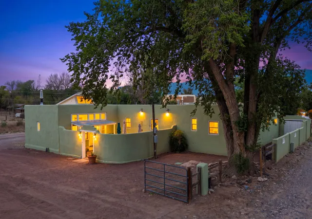 Photo 1 of Manufactured home for sale at 125 Walden Rd, Corrales, NM 87048 | MLS# 1109138 | Listing updated on 2026-08-14