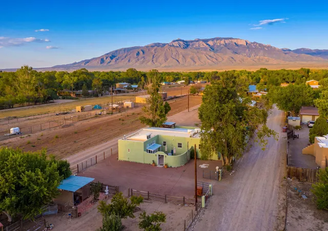 Photo 2 of Manufactured home for sale at 125 Walden Rd, Corrales, NM 87048 | MLS# 1109138 | Listing updated on 2026-08-14