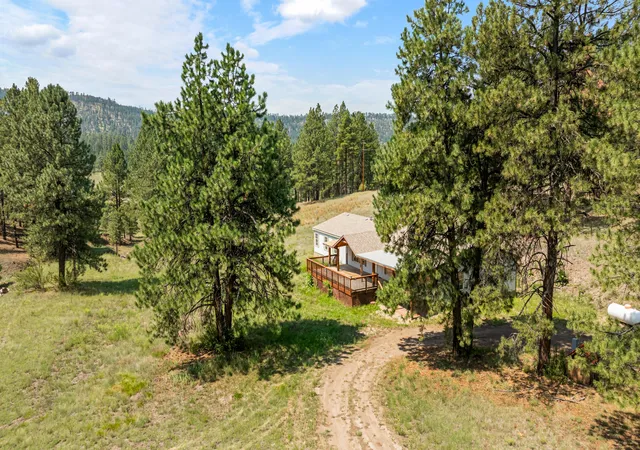 Photo 3 of Manufactured home for sale at 504 Vallecitos Rd, Jemez Springs, NM 87025 | MLS# 1109147 | Listing updated on 2026-08-24